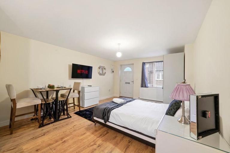 Apartment Lt Comfy