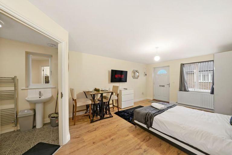 Apartment Lt Comfy